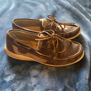 Sperry top siders.
